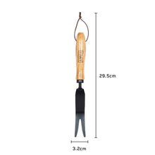 Ames Carbon Steel Hand Daisy Grubber