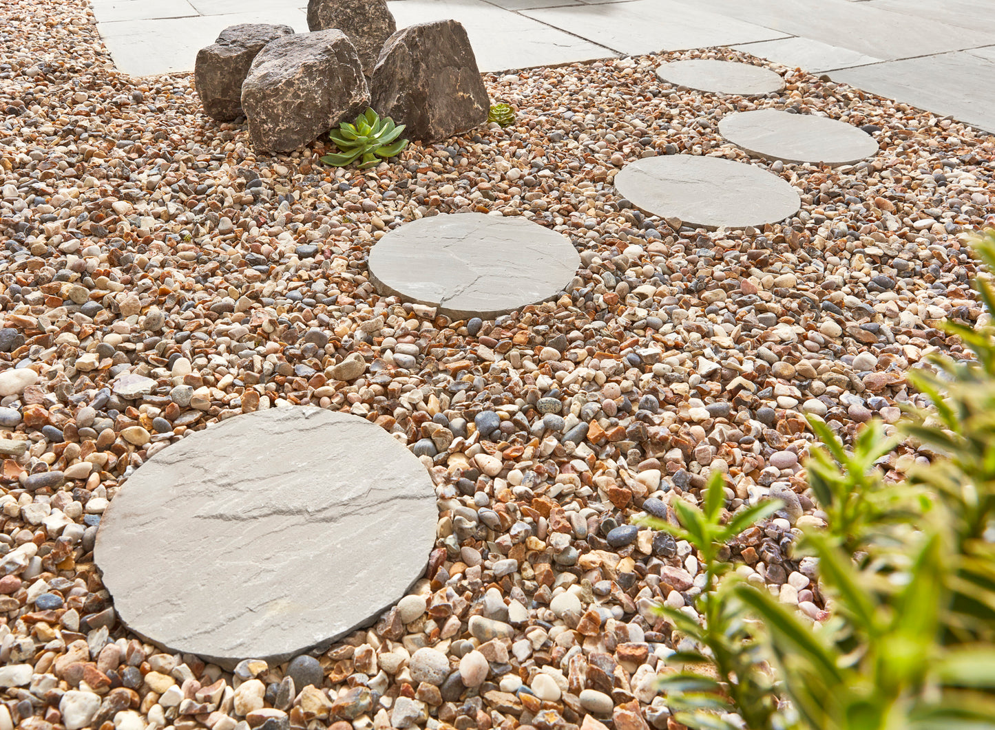 Natural Round Stepping Stone 450mm Newport