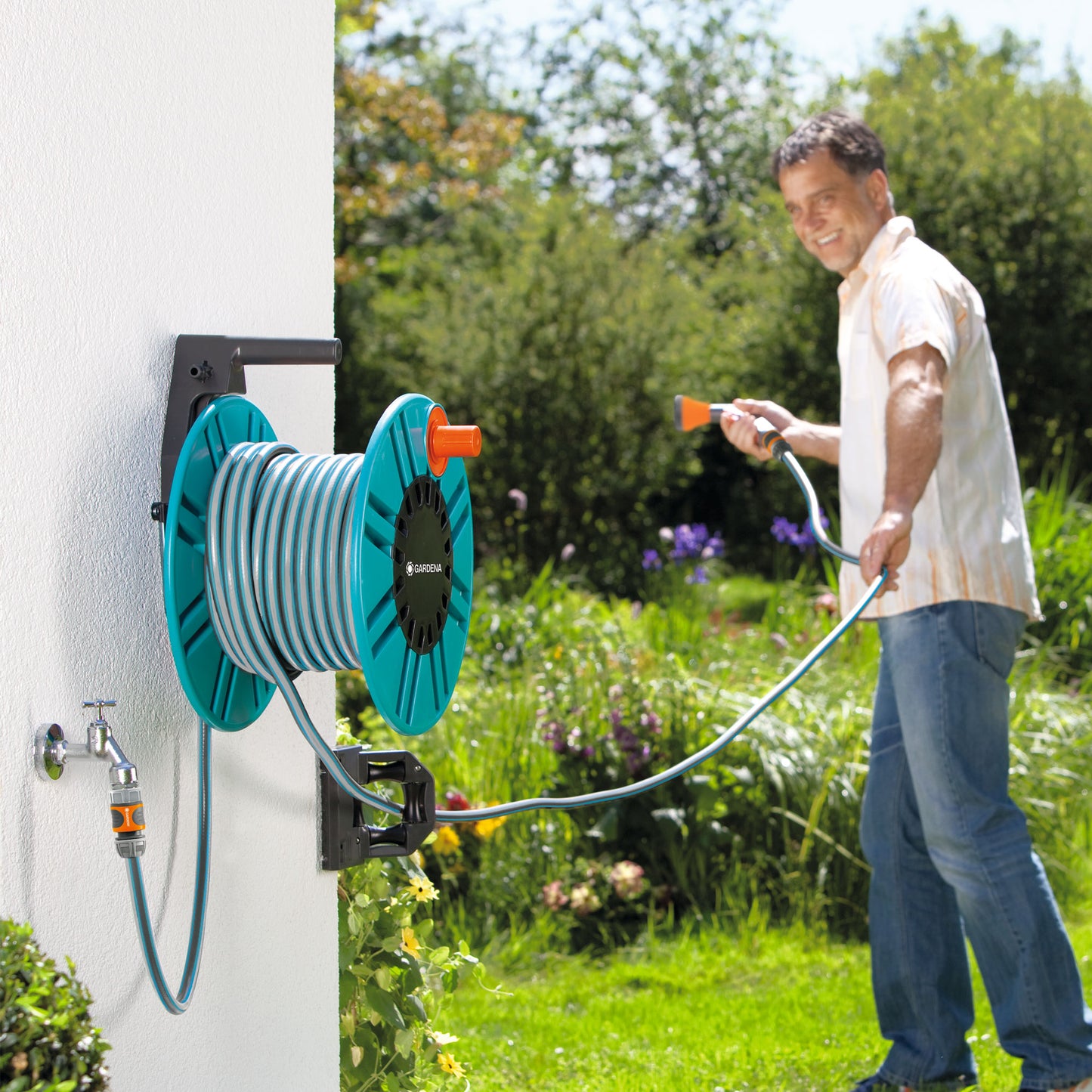 Gardena Classic Wall-Fixed Hose Reel