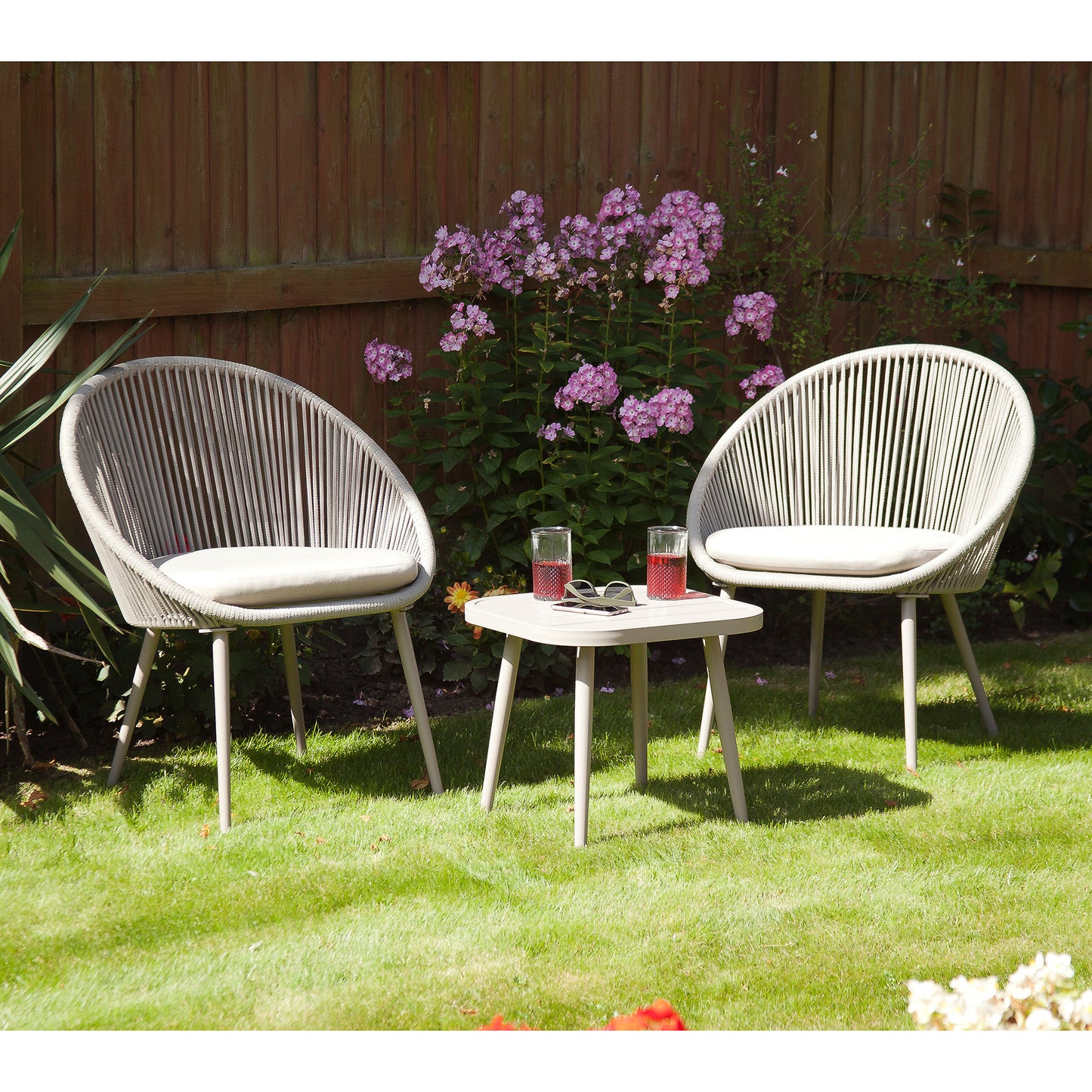 Hopetown Outdoor Rope Bistro Garden Set